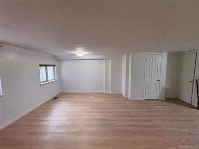 This well-maintained 3-bedroom, 1 full bath, and 2 half-bath - photo 9