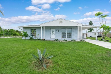 Port Charlotte Waterway Area Home For Sale in Port Charlotte Florida