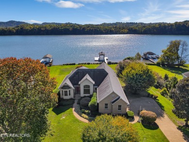 Lake Home For Sale in Loudon, Tennessee