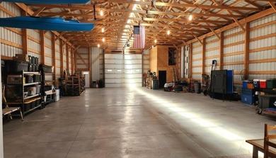 Attention outdoor enthusiasts! This is the property you've been - photo 32