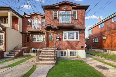 Newly Renovated Oversized 2 Family Brick House in Springfield - photo 3