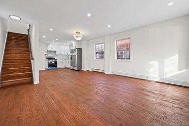 Newly Renovated Oversized 2 Family Brick House in Springfield - photo 4