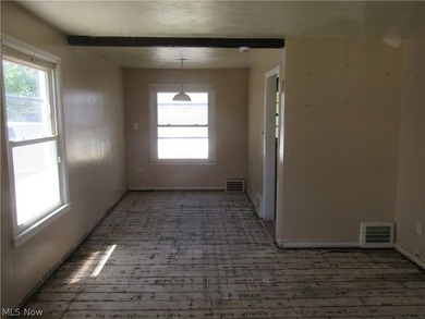 Don't miss out on this half-duplex conveniently located on a - photo 6