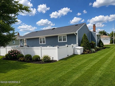 Welcome to this desirable Castle Harbor model in the highly - photo 4