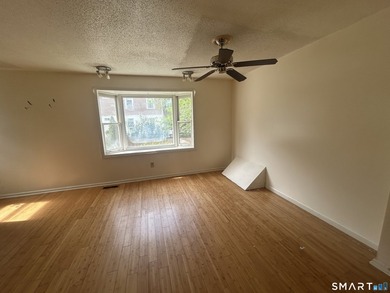 Welcome to 672 Woodward Avenue in New Haven, offering a - photo 12