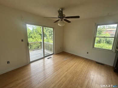 Welcome to 672 Woodward Avenue in New Haven, offering a - photo 15