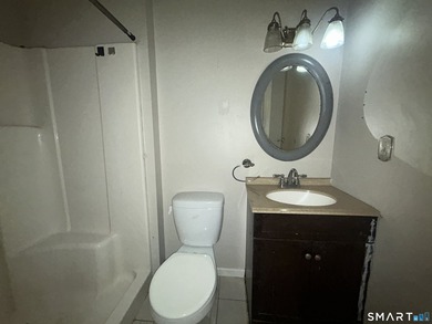 Welcome to 672 Woodward Avenue in New Haven, offering a - photo 21