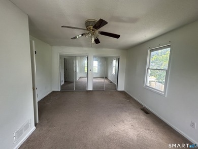 Welcome to 672 Woodward Avenue in New Haven, offering a - photo 23