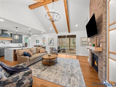 This 2022 Clay Street Builders Parade of Homes award-winning - photo 3