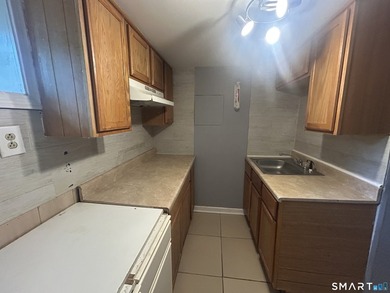 Welcome to 672 Woodward Avenue in New Haven, offering a - photo 34