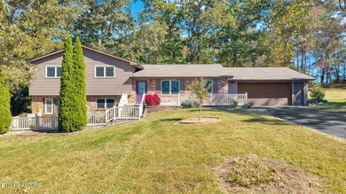 Watts Bar Lake Home For Sale in Kingston Tennessee