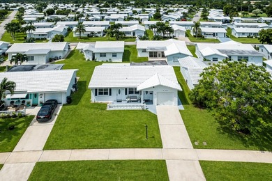 Welcome to refined living in Leisureville Boynton Beach, a - photo 1