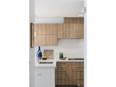Welcome to 72 Townsend, a boutique mid-rise residence in the - photo 16
