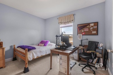 Welcome to this spacious 5 bedroom, 3 bathroom water front home - photo 22