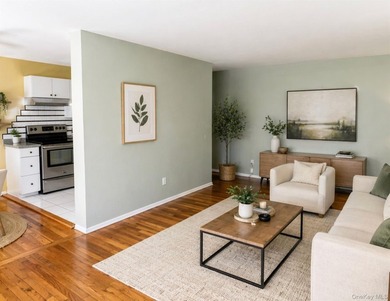 Welcome to this spacious and well-maintained co-op offering - photo 3
