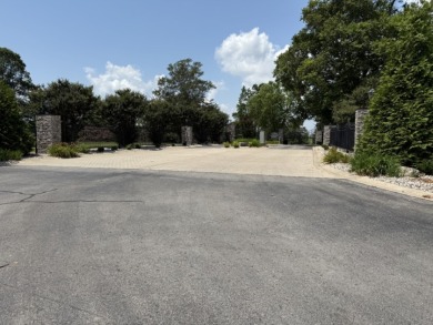 Large Residential Lots in a Lakeside Subdivision - photo 2