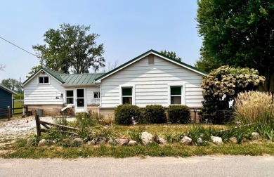 Lake Home Off Market in Rome City, Indiana