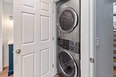 Step into this beautifully renovated 3-bedroom, 2-bath home - photo 10