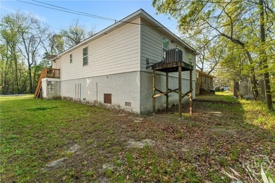 Charming and move-in ready, this beautifully maintained home - photo 22