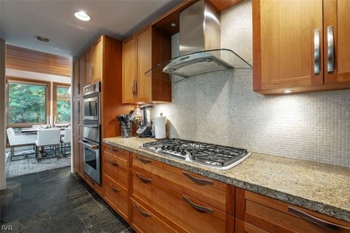Welcome to 685 Wilson Way #4 - a spacious multi-level home set - photo 8