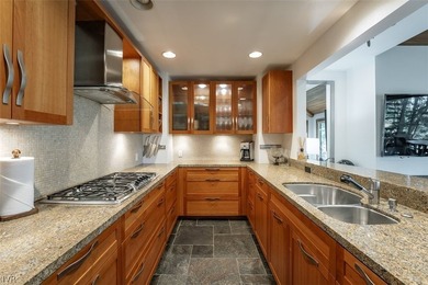 Welcome to 685 Wilson Way #4 - a spacious multi-level home set - photo 9
