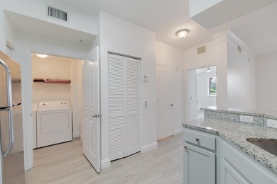 Spacious first floor 1 bedroom 1 bathroom condo plus open den in - photo 5