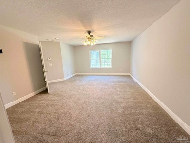 Welcome to your own private retreat in Pensacola! This spacious - photo 14