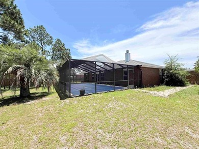 Welcome to your own private retreat in Pensacola! This spacious - photo 19