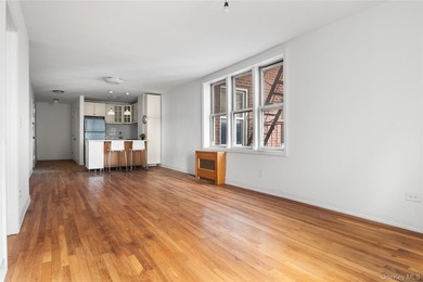 Move right into this beautifully renovated 1 bedroom, 1 bath - photo 4