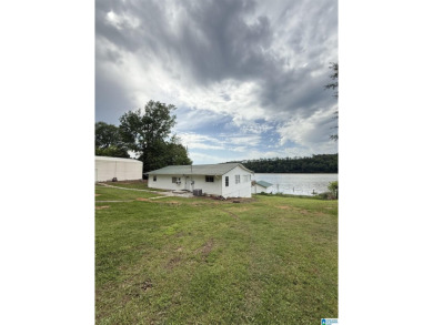 Lake Home Sale Pending in Adger, Alabama