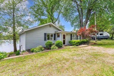 Lake Home For Sale in Syracuse, Indiana