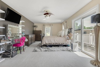 Ever wonder what it's like to live in a home on the River? Come - photo 12