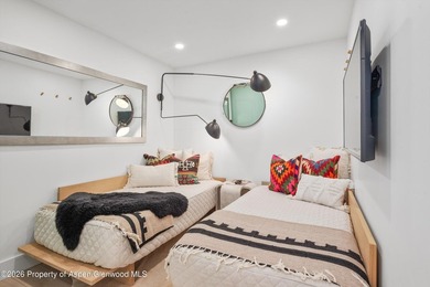 Settle into the Aspen lifestyle from this inviting three-bedroom - photo 17