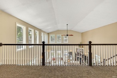 Ever wonder what it's like to live in a home on the River? Come - photo 20