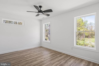 PRICE Reduction, bring an OFFER! This NEW house if ready to be - photo 23