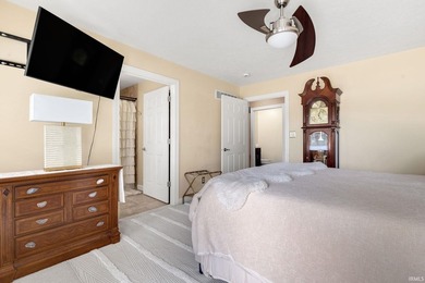 Ever wonder what it's like to live in a home on the River? Come - photo 25