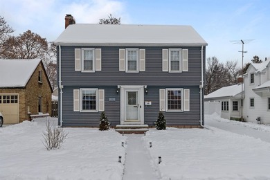 Fox River - Outagamie County Home Sale Pending in Kaukauna Wisconsin