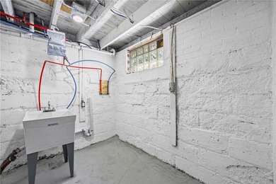 Completely renovated 3-bedroom, 2 full bath home offering - photo 32