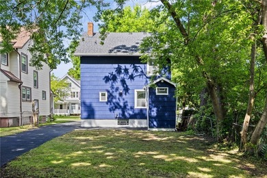 Completely renovated 3-bedroom, 2 full bath home offering - photo 38
