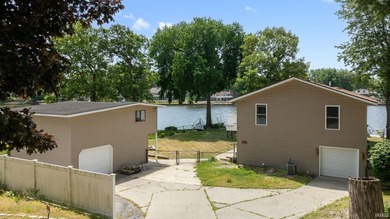 Ever wonder what it's like to live in a home on the River? Come - photo 39