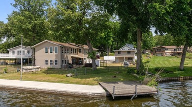 Ever wonder what it's like to live in a home on the River? Come - photo 40