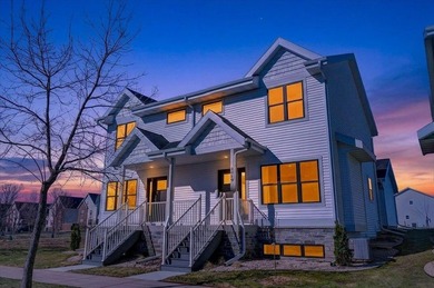 Move-in ready and beautifully designed, this stunning Swan Creek - photo 2