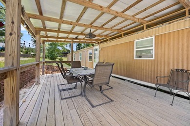Turn-key Lake Cumberland retreat! This fully furnished 3-bedroom - photo 5