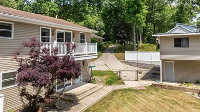 Ever wonder what it's like to live in a home on the River? Come - photo 48