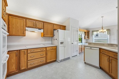 PRICE IMPROVEMENT!!! THIS CUSTOM-BUILT HOME has been extended - photo 8