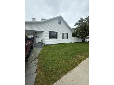Come see this charming and nicely renovated single family home - photo 1