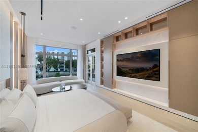 Located in the exclusive gated enclave of Villa Flora in - photo 23
