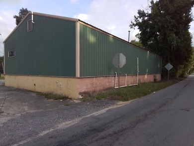 30 x 70 building with loading dock , open warehouse with office