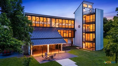 Exquisite O'Neil Ford, a prime example of mid-century Texas - photo 2