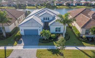 (private lake, pond, creek) Home For Sale in Port Saint Lucie Florida